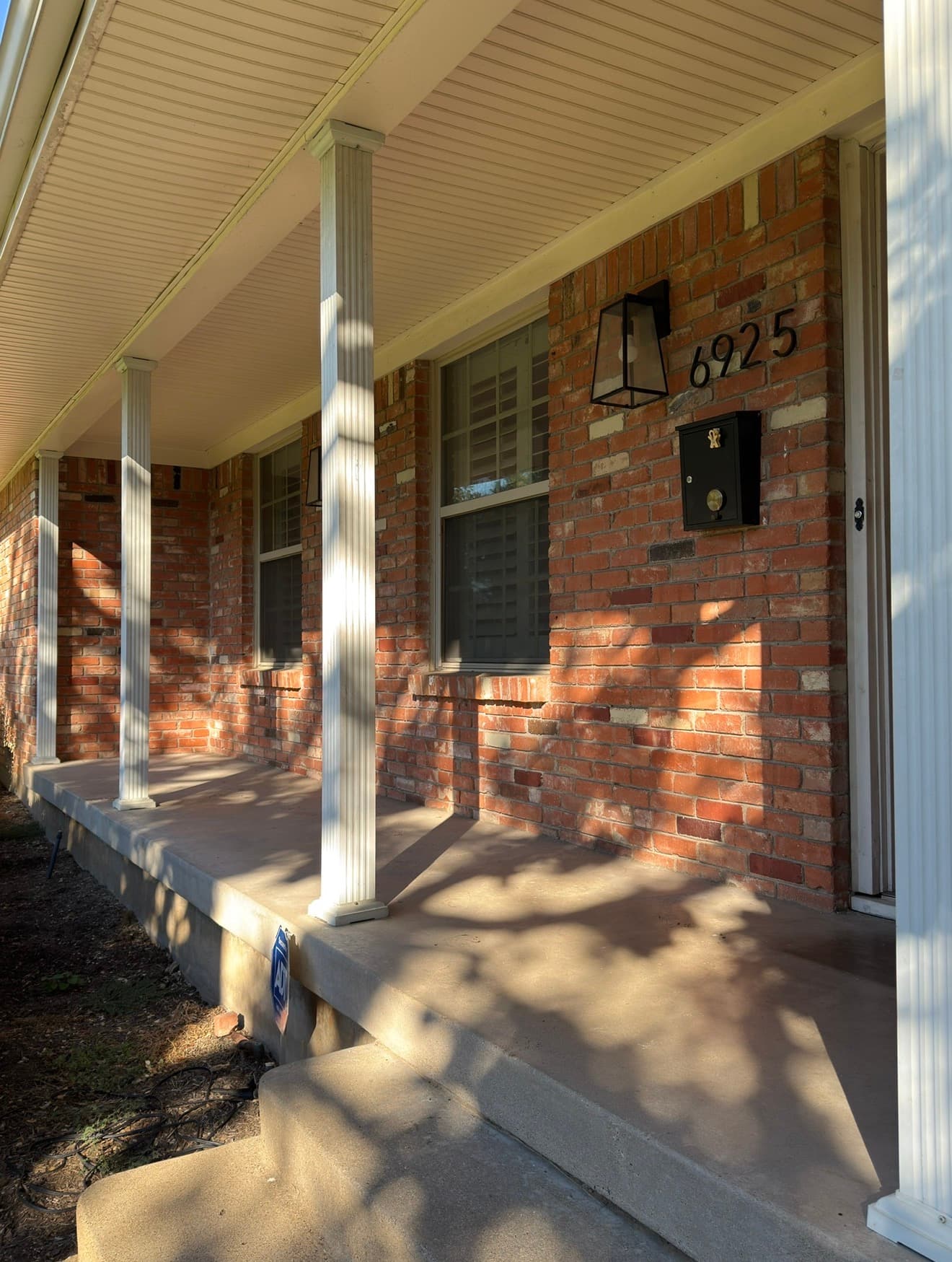 Cedar Siding & Beam Enclosure in Dallas, TX